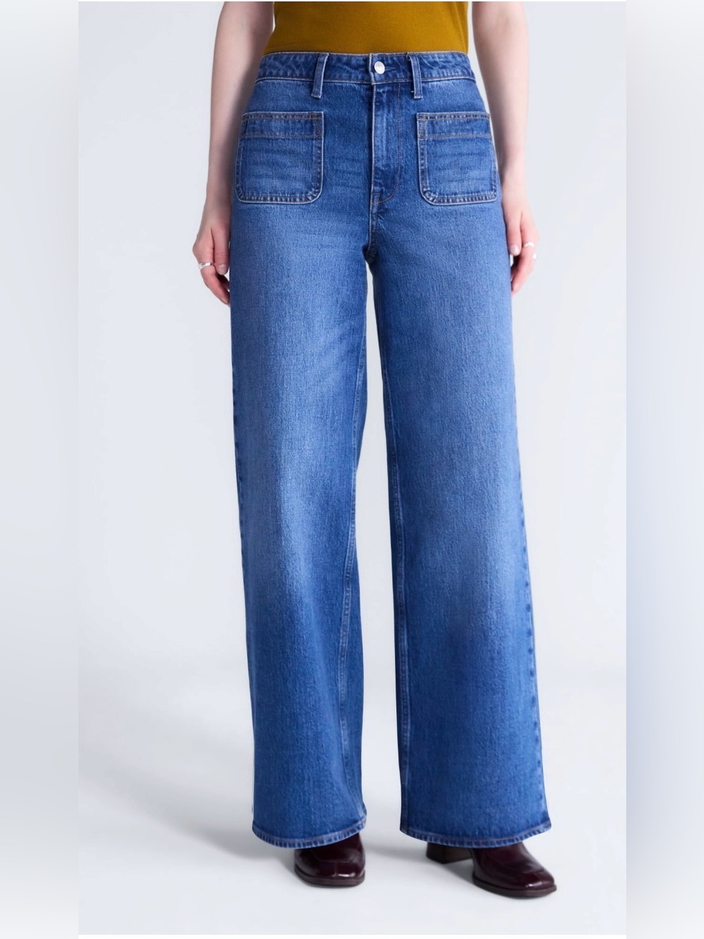 Free Assembly Women’s The Larchmont High Rise Patch Pocket Jeans 32” Inseam